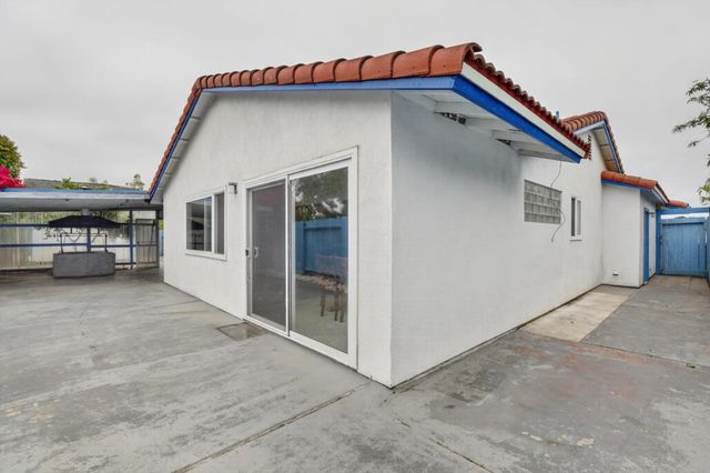 18624 Eisenhower Street, Salinas, CA 93906
