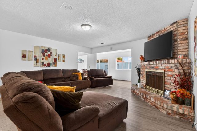 18624 Eisenhower Street, Salinas, CA 93906