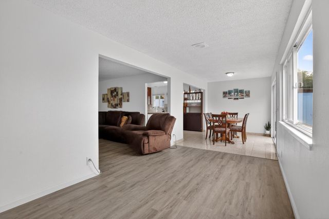 18624 Eisenhower Street, Salinas, CA 93906
