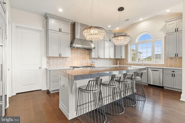 3 CUMBERLAND CIR, Ivyland, PA 18974