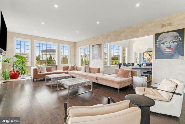 3 CUMBERLAND CIR, Ivyland, PA 18974