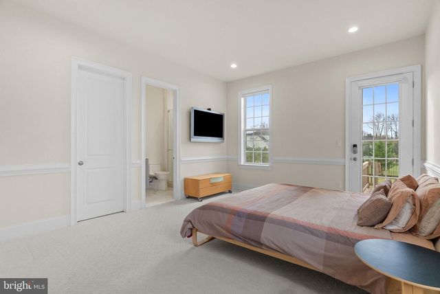 3 CUMBERLAND CIR, Ivyland, PA 18974