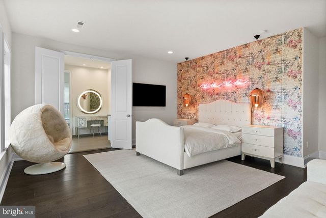 3 CUMBERLAND CIR, Ivyland, PA 18974