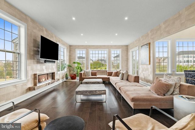 3 CUMBERLAND CIR, Ivyland, PA 18974