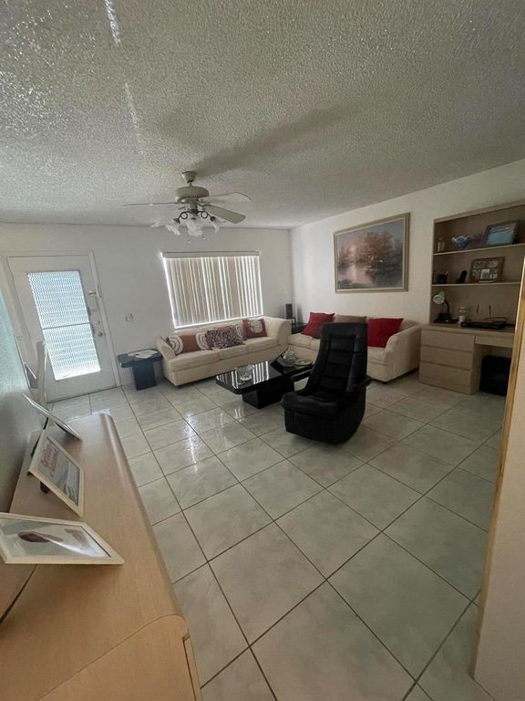 186 Flanders D 186, Delray Beach, FL 33484