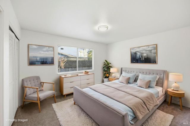 4906 Fernglen Dr, Santa Rosa, CA 95405