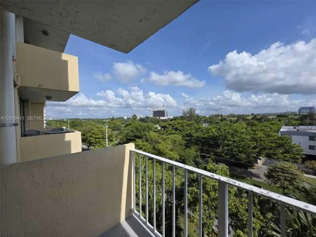 2350 NE 135th Street 602, North Miami, FL 33181