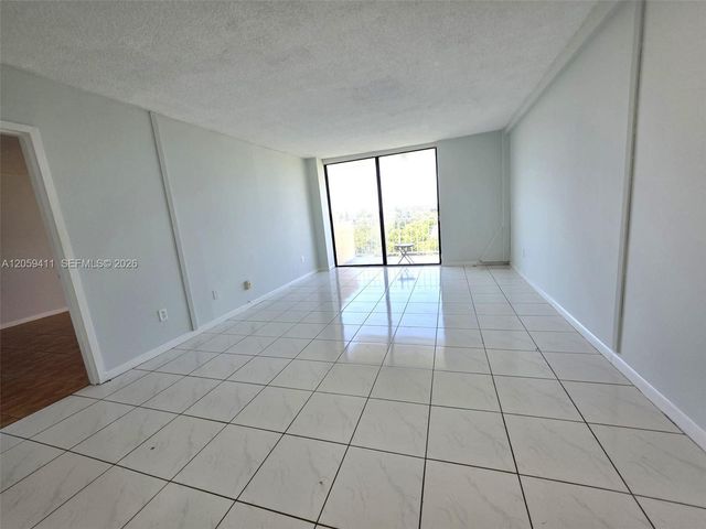2350 NE 135th Street 602, North Miami, FL 33181