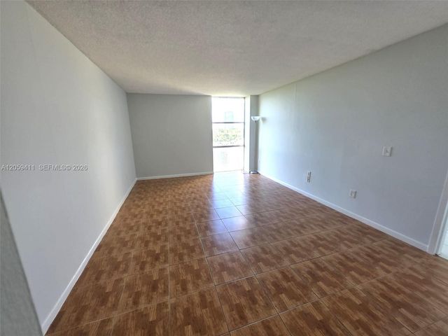 2350 NE 135th Street 602, North Miami, FL 33181