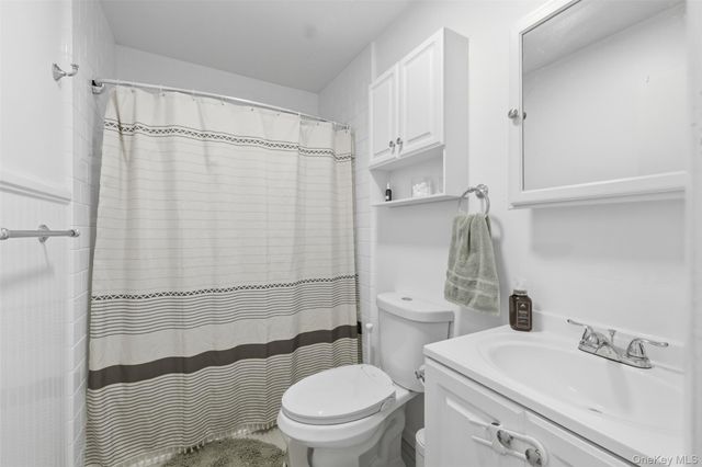 12 Field Court J, Fishkill, NY 12524