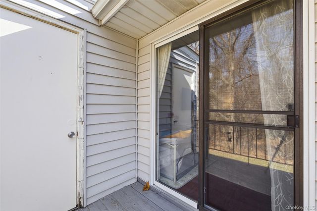 12 Field Court J, Fishkill, NY 12524