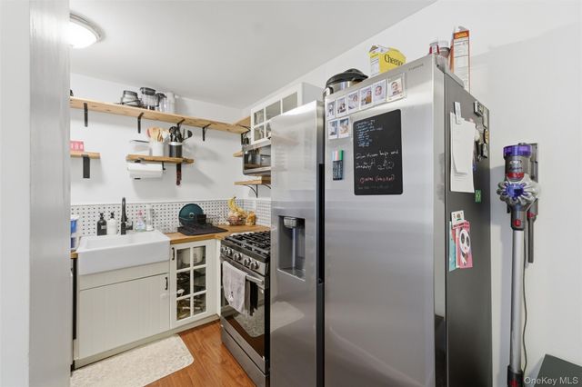 12 Field Court J, Fishkill, NY 12524