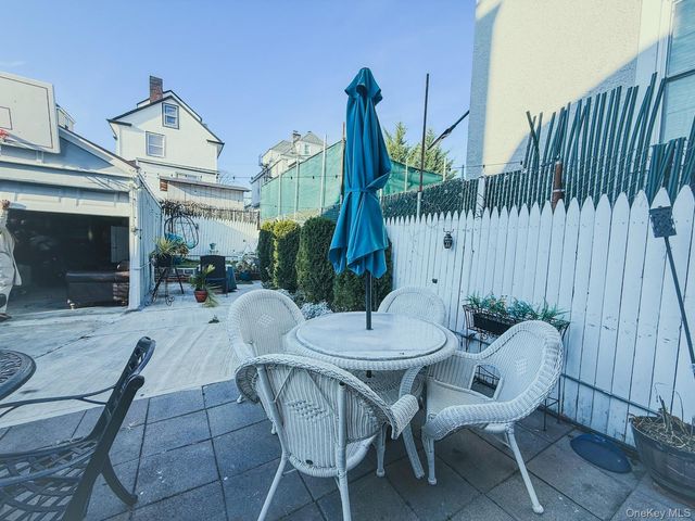 334 S 9th Avenue, Mount Vernon, NY 10550