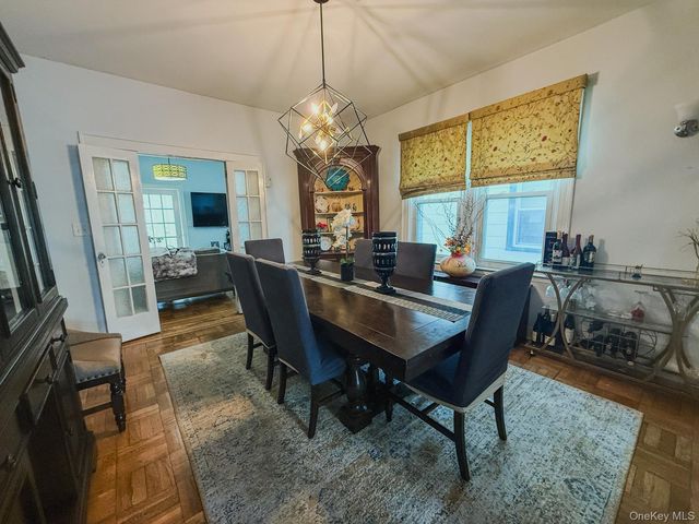 334 S 9th Avenue, Mount Vernon, NY 10550