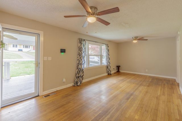 3718 Thrushwood Drive, Chattanooga, TN 37415