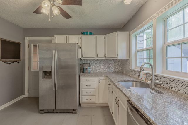 3718 Thrushwood Drive, Chattanooga, TN 37415