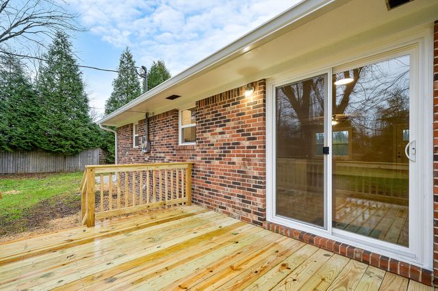 224 Lake St, Livingston, TN 38570