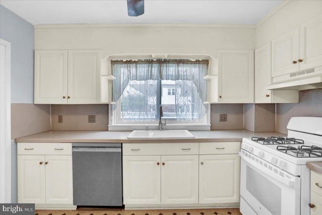 905 N 25TH ST, Reading, PA 19606