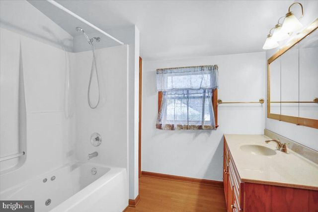 905 N 25TH ST, Reading, PA 19606