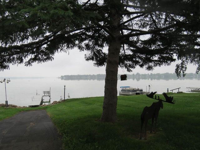 N9380 Idle Drive, Randolph, WI 53956
