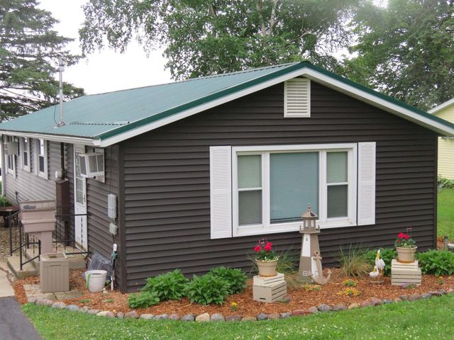 N9380 Idle Drive, Randolph, WI 53956