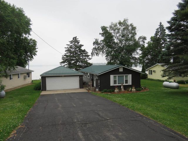N9380 Idle Drive, Randolph, WI 53956