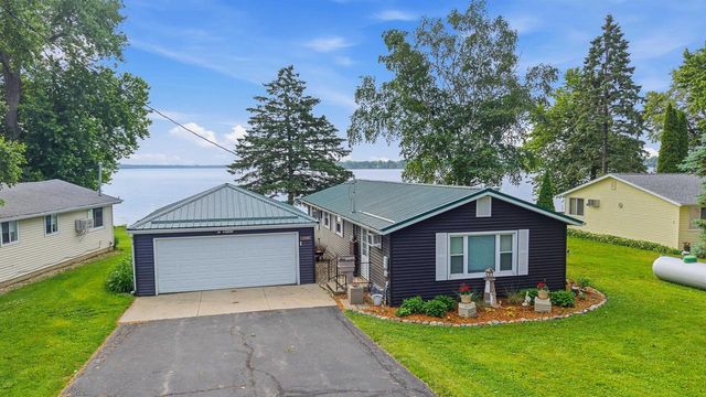 N9380 Idle Drive, Randolph, WI 53956