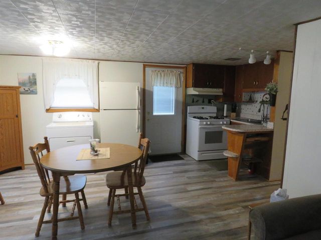 N9380 Idle Drive, Randolph, WI 53956