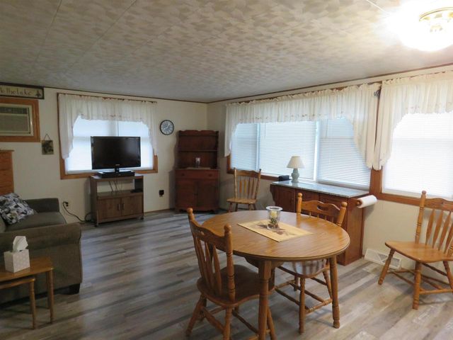 N9380 Idle Drive, Randolph, WI 53956