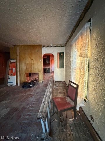 10800 Crestwood Avenue, Cleveland, OH 44104