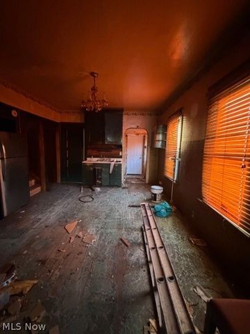 10800 Crestwood Avenue, Cleveland, OH 44104