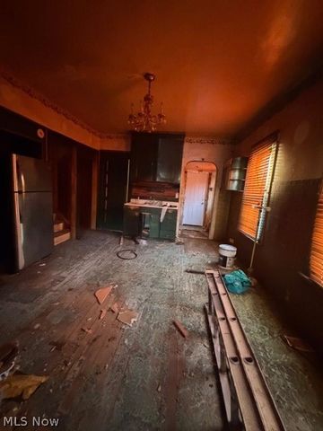 10800 Crestwood Avenue, Cleveland, OH 44104