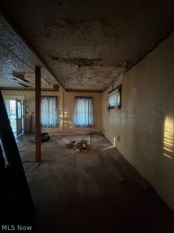 10800 Crestwood Avenue, Cleveland, OH 44104