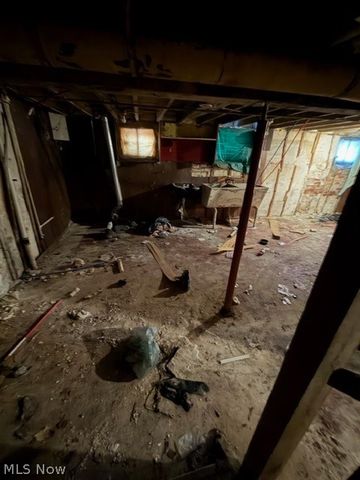 10800 Crestwood Avenue, Cleveland, OH 44104