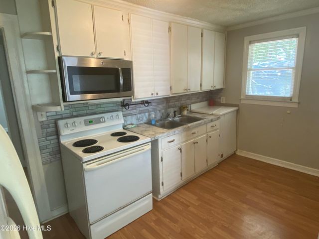 704 Dixon Street, Kinston, NC 28501