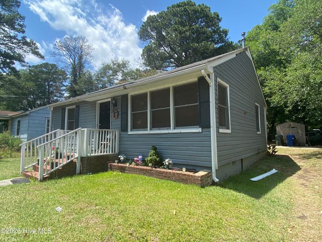704 Dixon Street, Kinston, NC 28501