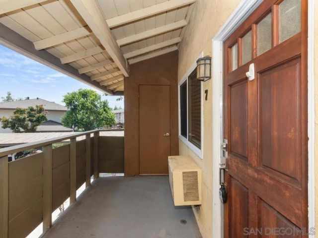 2094 E Grand Ave 7, Escondido, CA 92027