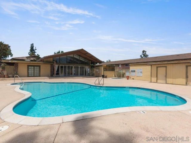 2094 E Grand Ave 7, Escondido, CA 92027