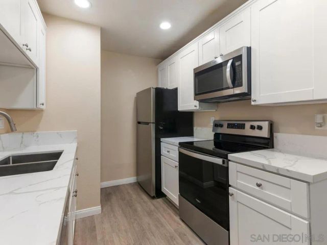 2094 E Grand Ave 7, Escondido, CA 92027