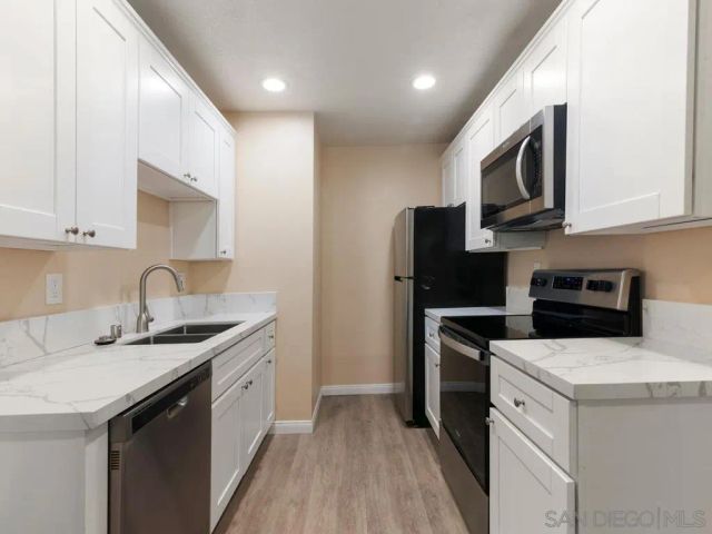2094 E Grand Ave 7, Escondido, CA 92027