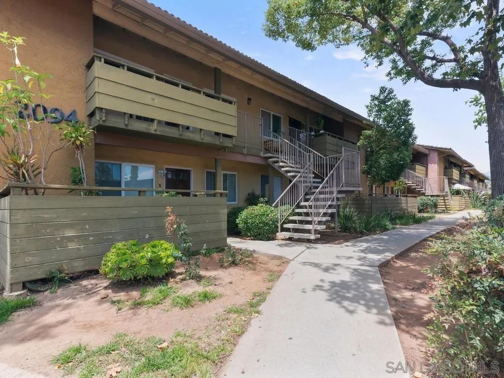 2094 E Grand Ave 7, Escondido, CA 92027