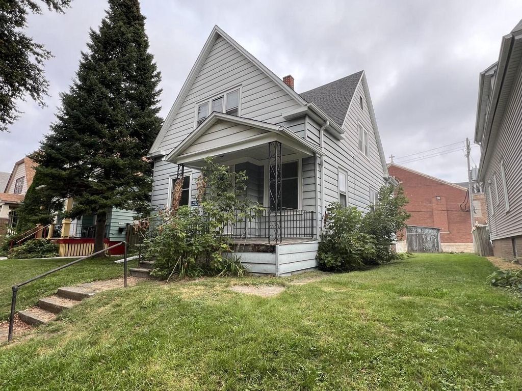3026 N Pierce STREET, Milwaukee, WI 53212