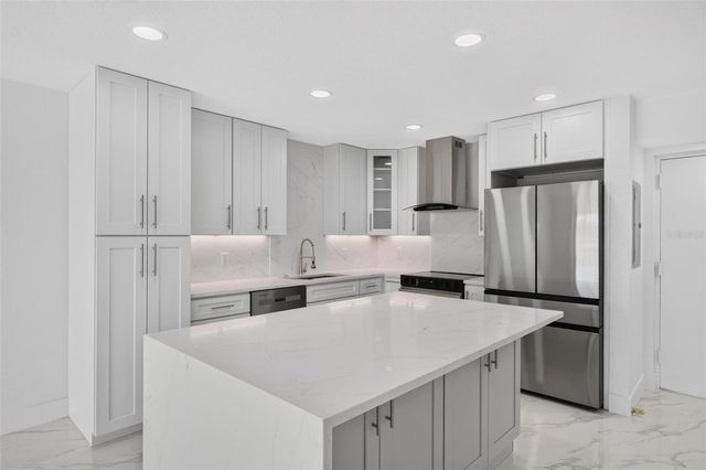 4900 BRITTANY DRIVE S 405, St Petersburg, FL 33715