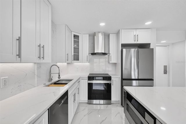 4900 BRITTANY DRIVE S 405, St Petersburg, FL 33715