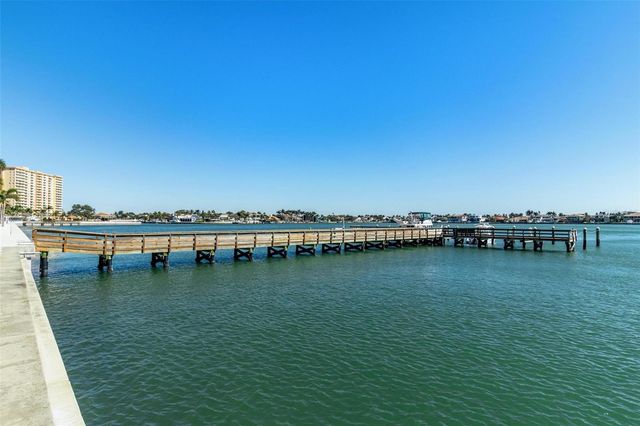 4900 BRITTANY DRIVE S 405, St Petersburg, FL 33715