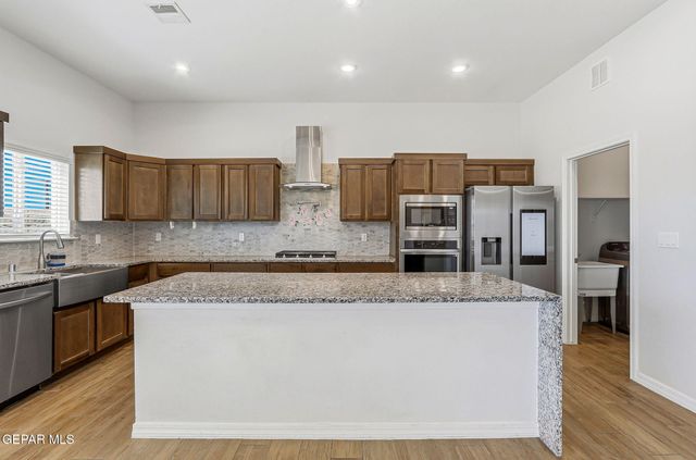 11361 Hidalgo Drive, Socorro, TX 79927