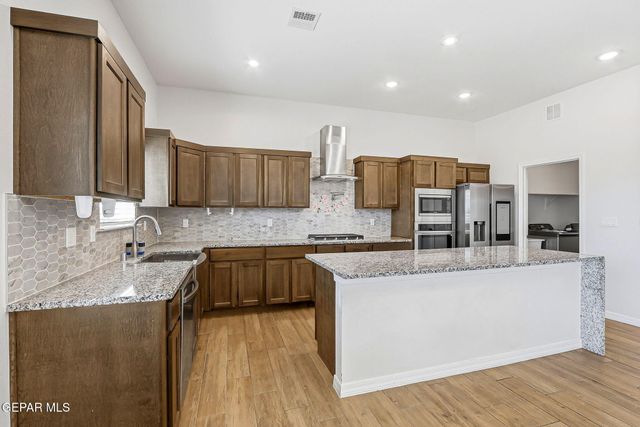 11361 Hidalgo Drive, Socorro, TX 79927