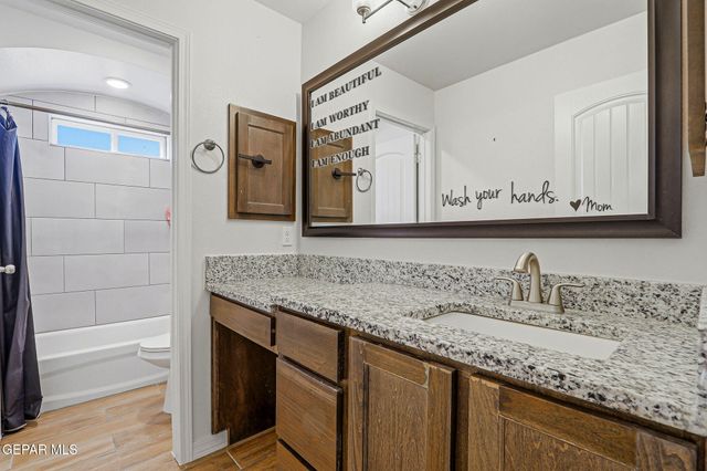 11361 Hidalgo Drive, Socorro, TX 79927