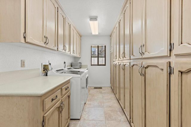 5419 Royal Oaks Dr, Oroville, CA 95966