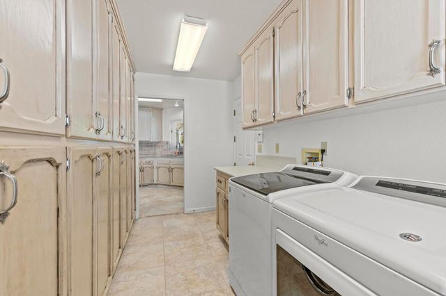 5419 Royal Oaks Dr, Oroville, CA 95966